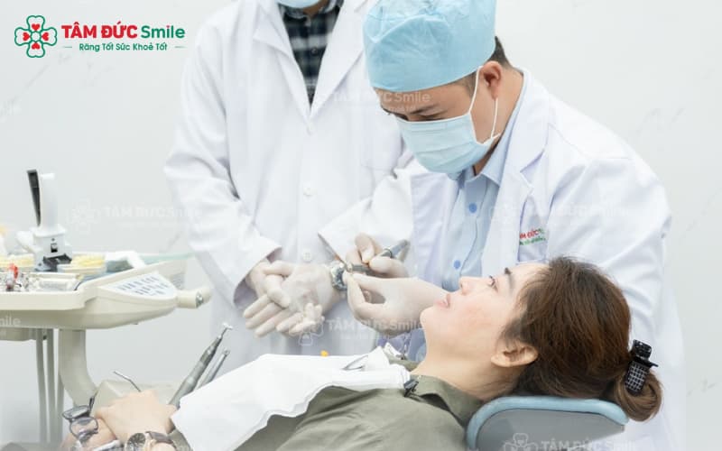 Niềng răng tại Tâm Đức Smile có thể ê nhẹ, đau âm ỉ lúc đầu