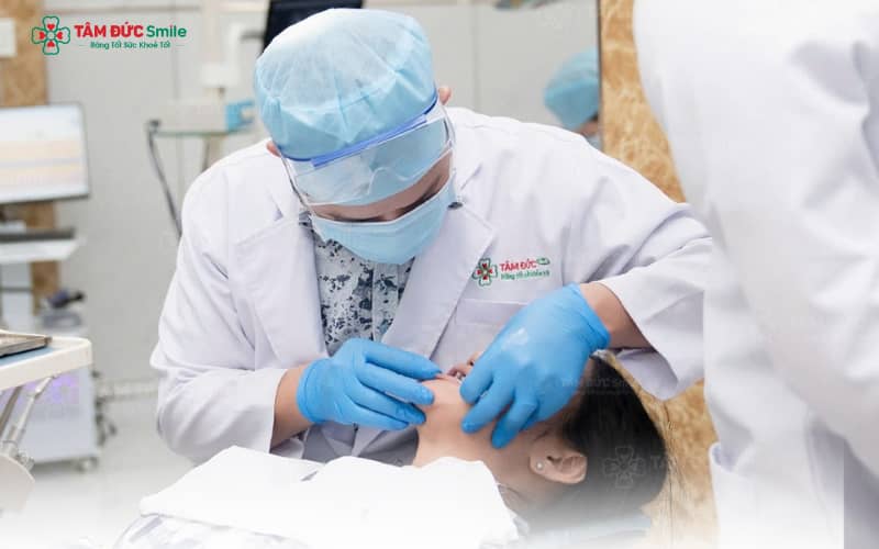 Nha khoa Tâm Đức Smile cung cấp dịch vụ chỉnh nha lệch hàm chuyên sâu, đảm bảo an toàn và hiệu quả lâu dài