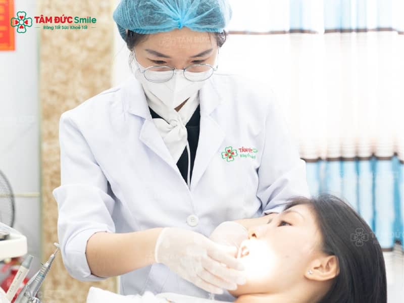 Niềng răng Xuyên Mộc uy tín – mắc cài sứ, kim loại, Invisalign | Nha khoa Tâm Đức Smile