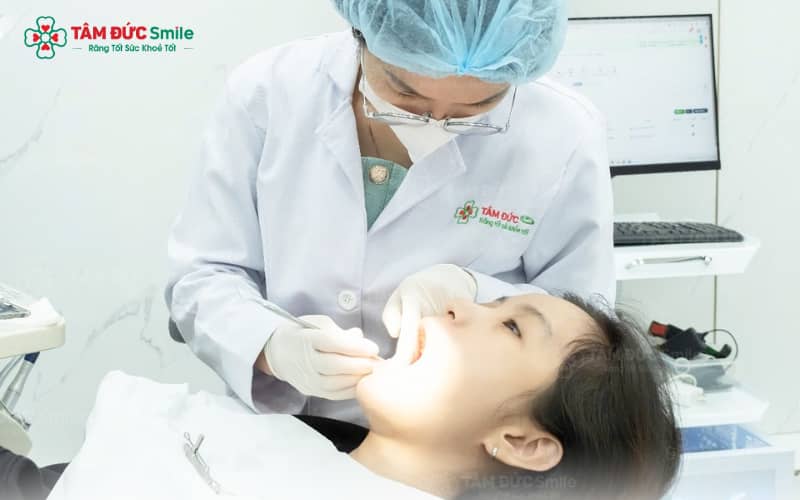 Nha khoa Tâm Đức Smile – Bình Chánh cung cấp Implant chính hãng cùng trang thiết bị hiện đại