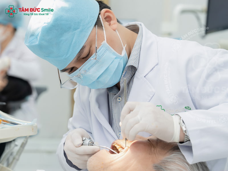 Điều trị nha khoa chuyên sâu giúp cải thiện cơn đau và ngăn ngừa biến chứng từ răng khôn