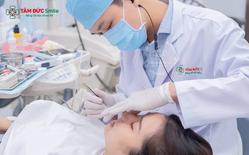 Chọn Nha khoa Tâm Đức Smile để khắc phục răng sứ bị lỏng nhờ đội ngũ bác sĩ giàu kinh nghiệm