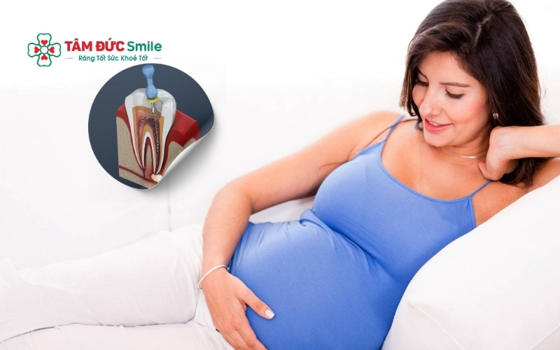 Việc trì hoãn điều trị tủy khi mang thai có thể dẫn đến nhiễm trùng máu và gây stress cho cả mẹ và bé