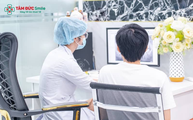 Nha khoa Tâm Đức Smile phân tích màu sắc, hình dáng, tỷ lệ răng và khớp cắn để thiết kế nụ cười hài hòa.