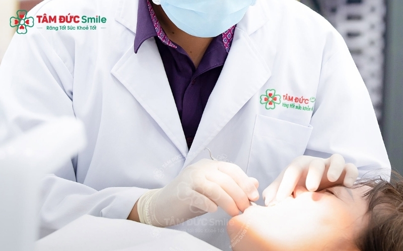 Tại Nha khoa Tâm Đức Smile, tùy vào mức độ sâu răng, bác sĩ sẽ chỉ định trám răng Composite hoặc bọc sứ để khôi phục chức năng ăn nhai và thẩm mỹ tối ưu.