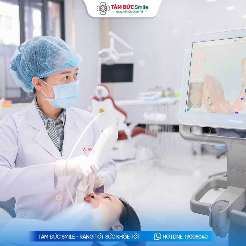 iTero Element 5D hỗ trợ quét dấu răng kỹ thuật số và thu thập dữ liệu phục vụ lập phác đồ niềng răng.